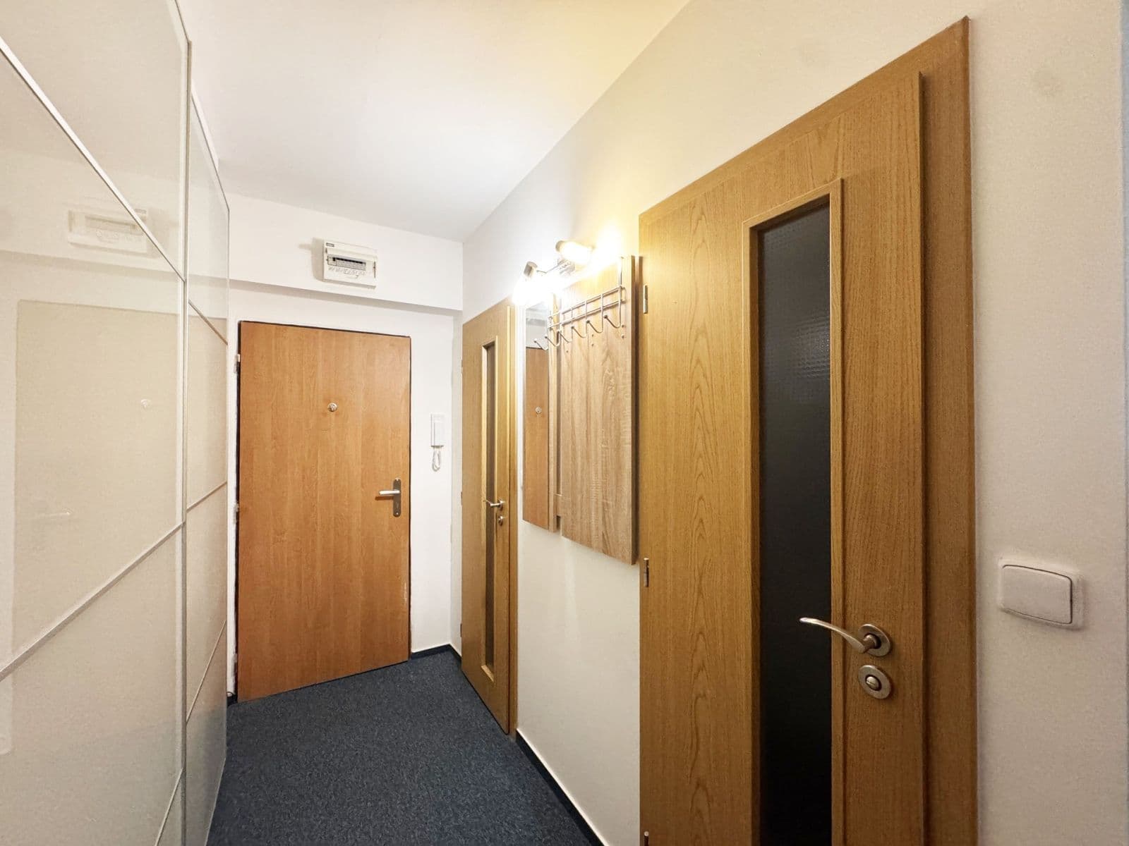 Prenájom bytu 3-izbový 64 m², U stadionu, Mladá Boleslav, Středočeský kraj Prenájom bytu 3-izbový 64 m², U stadionu, Mladá Boleslav, Středočeský kraj