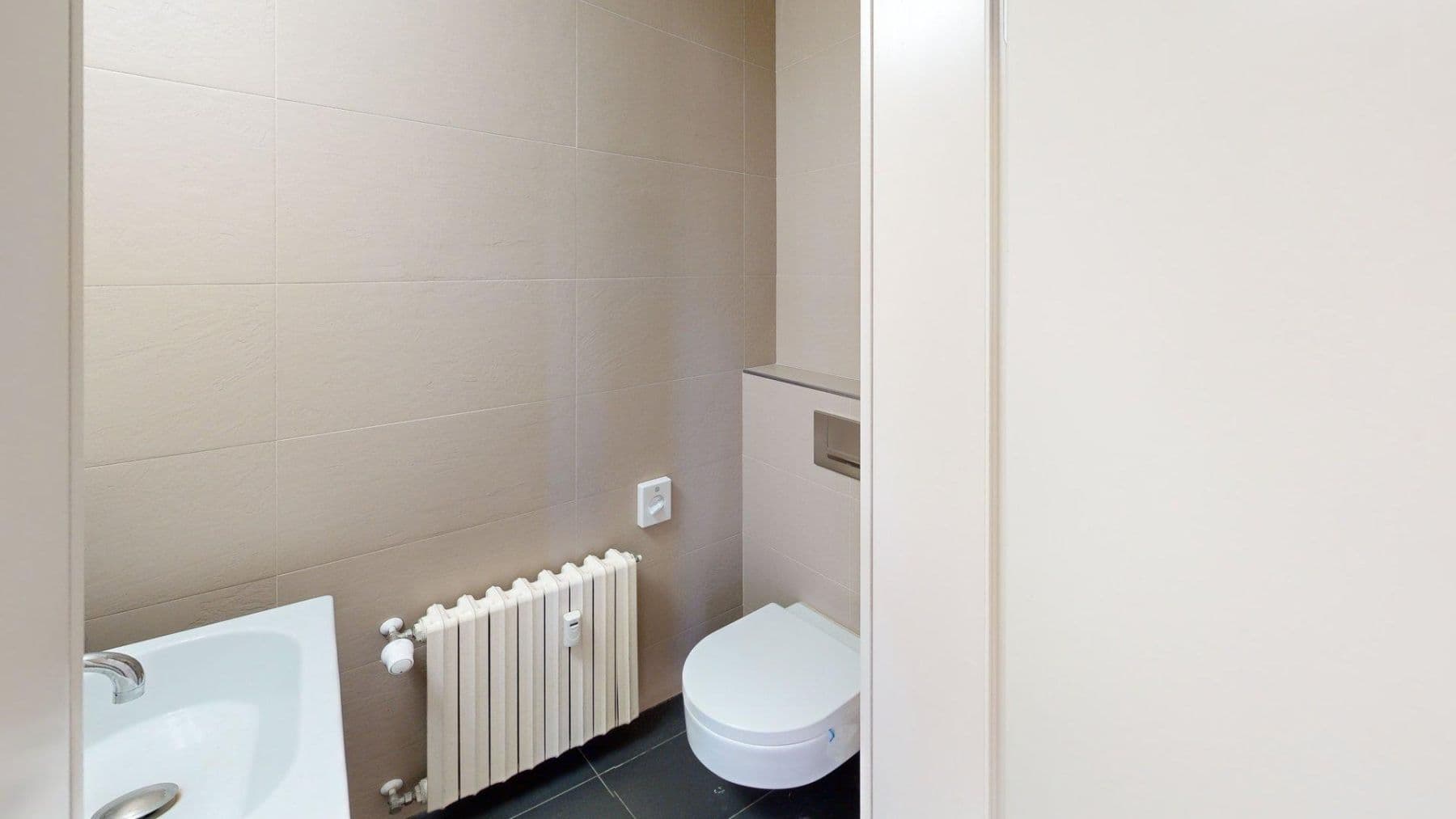 Prenájom bytu 4-izbový 163 m², Národní, Praha, Praha Prenájom bytu 4-izbový 163 m², Národní, Praha, Praha