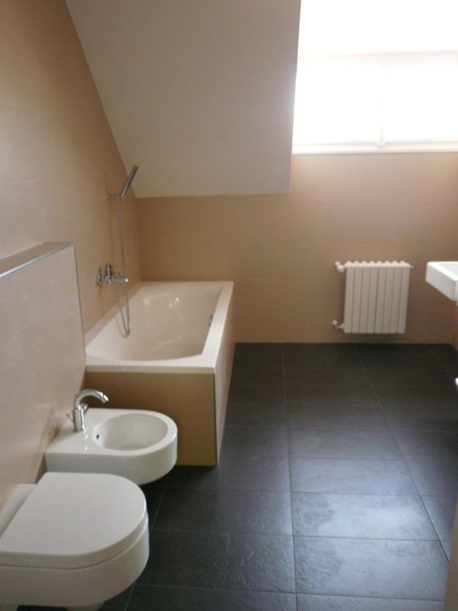 Prenájom bytu 4-izbový 163 m², Národní, Praha, Praha Prenájom bytu 4-izbový 163 m², Národní, Praha, Praha