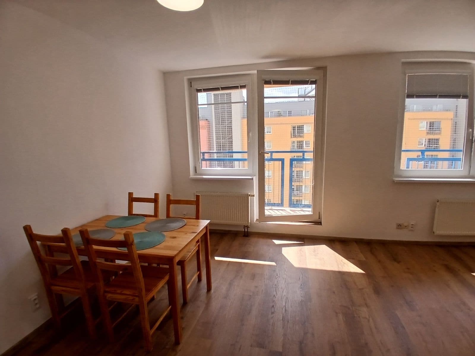 Prenájom bytu 1-izbový 46 m², Hnězdenská, Praha, Praha Prenájom bytu 1-izbový 46 m², Hnězdenská, Praha, Praha
