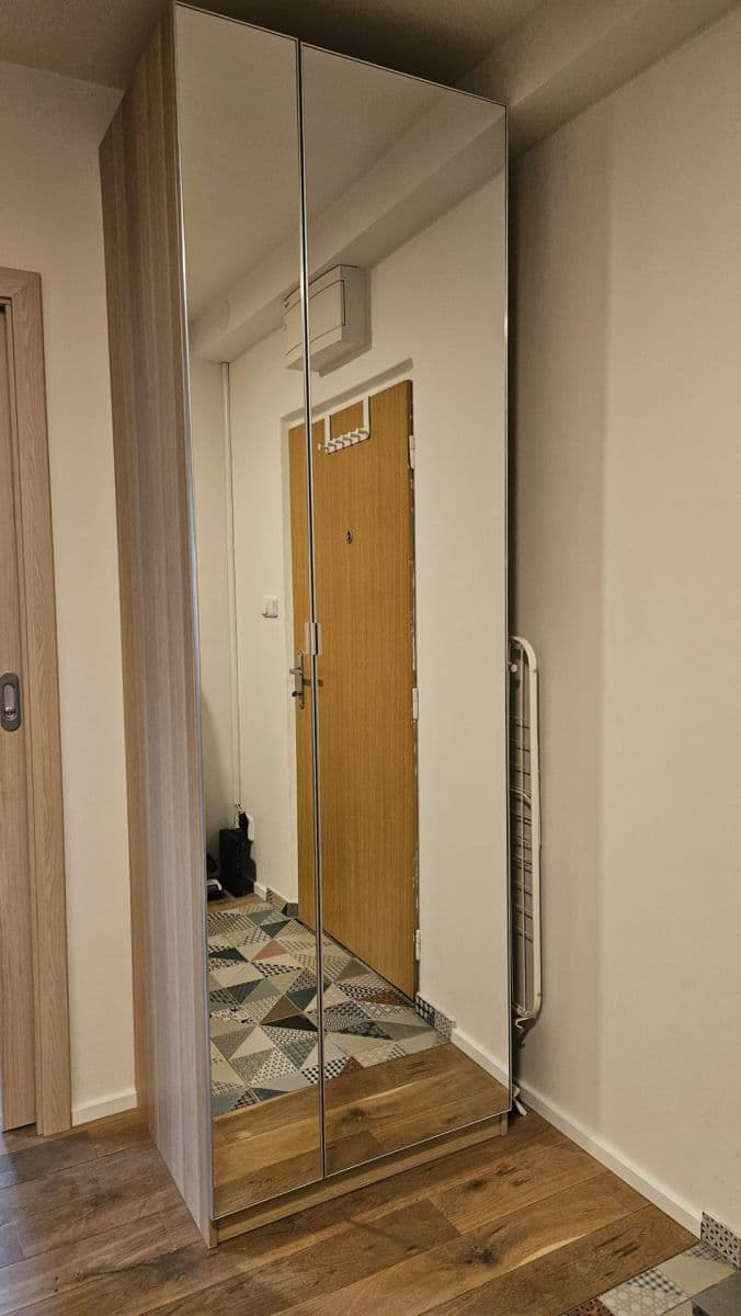 Prenájom bytu 3-izbový 53 m², Varnsdorfská, Praha, Praha Prenájom bytu 3-izbový 53 m², Varnsdorfská, Praha, Praha