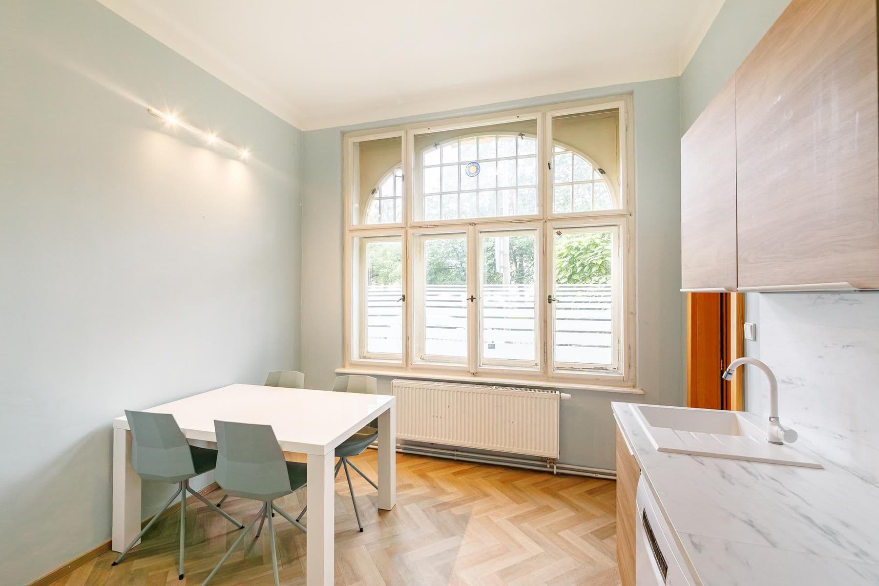 Predaj bytu 1-izbový 51 m², Klášterní, Liberec, Praha Predaj bytu 1-izbový 51 m², Klášterní, Liberec, Praha