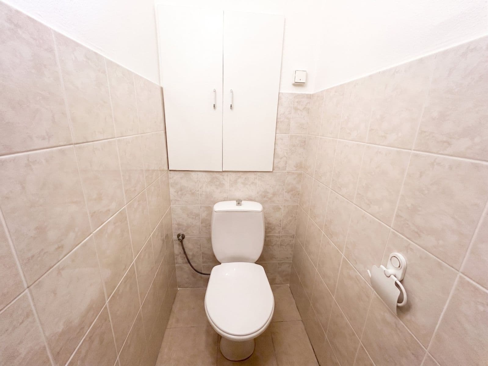 Prenájom bytu 2-izbový 40 m², U Sluncové, Praha, Praha Prenájom bytu 2-izbový 40 m², U Sluncové, Praha, Praha