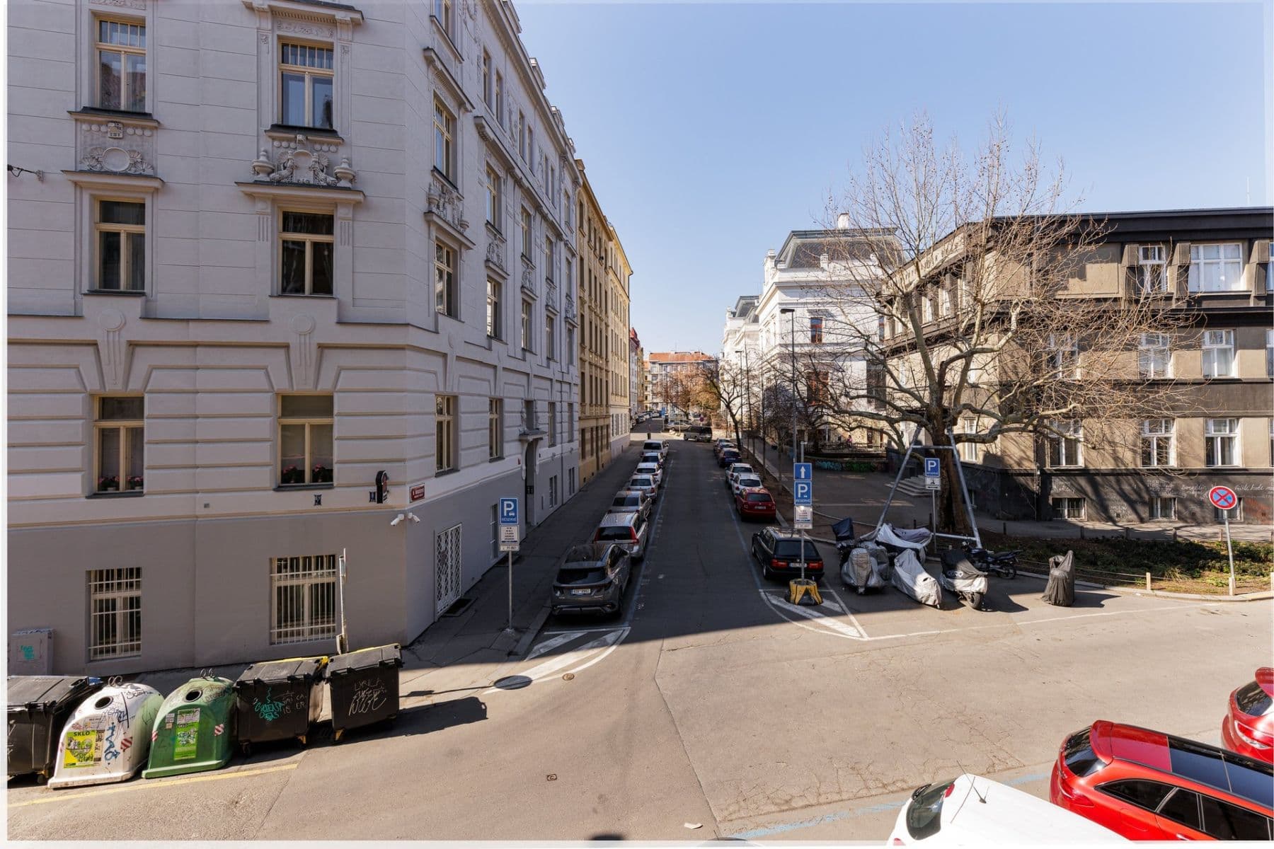 Prenájom bytu 1-izbový 40 m², Kamenická, Praha, Praha Prenájom bytu 1-izbový 40 m², Kamenická, Praha, Praha