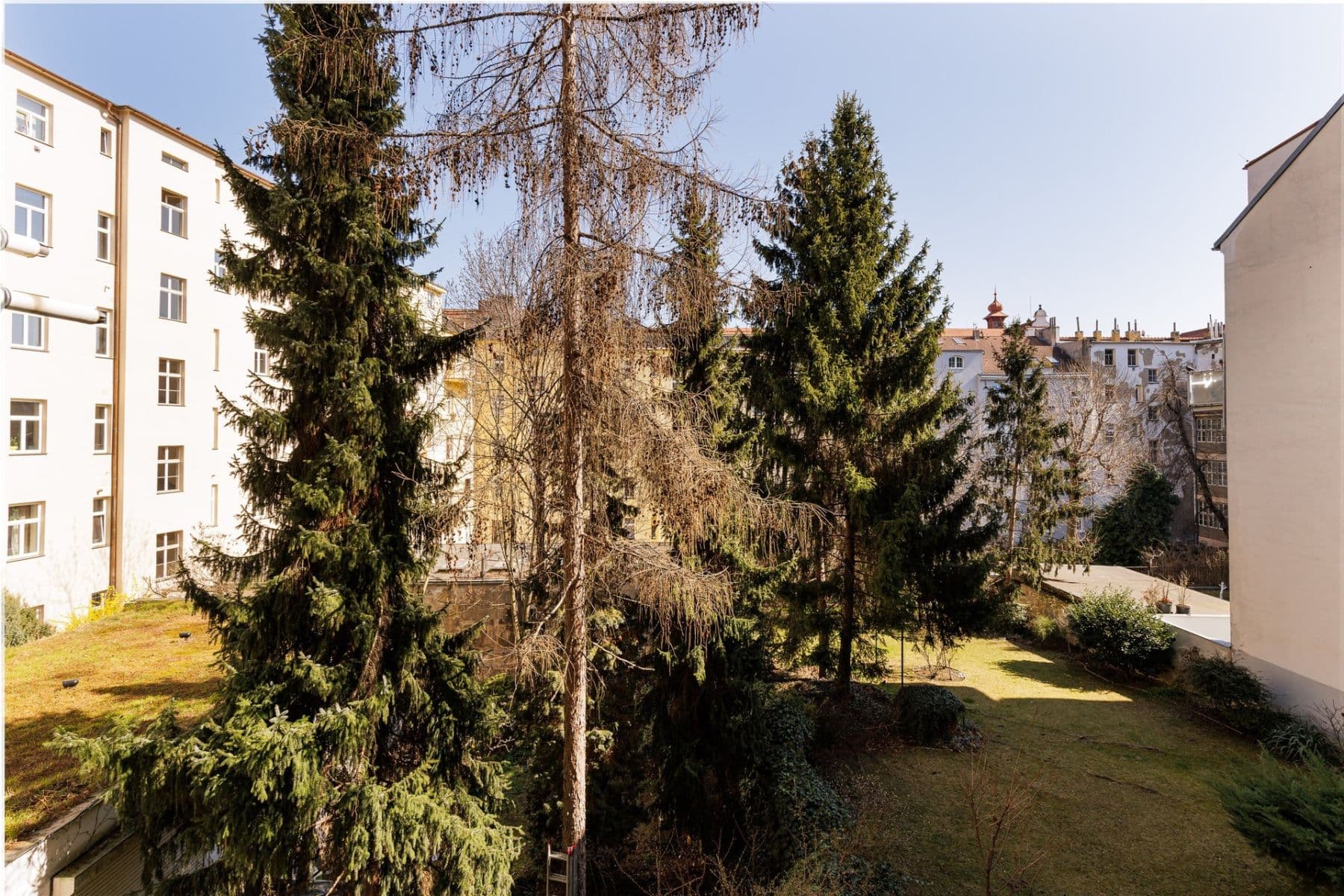 Prenájom bytu 1-izbový 40 m², Kamenická, Praha, Praha Prenájom bytu 1-izbový 40 m², Kamenická, Praha, Praha