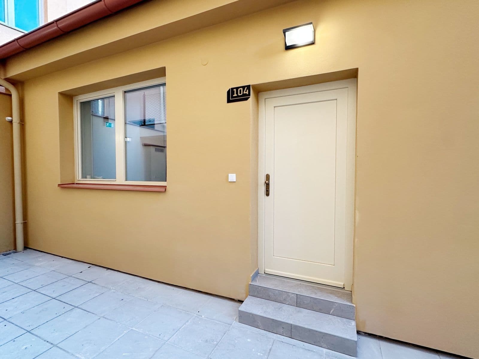 Prenájom bytu 2-izbový 45 m², Chlumova, Praha, Praha Prenájom bytu 2-izbový 45 m², Chlumova, Praha, Praha