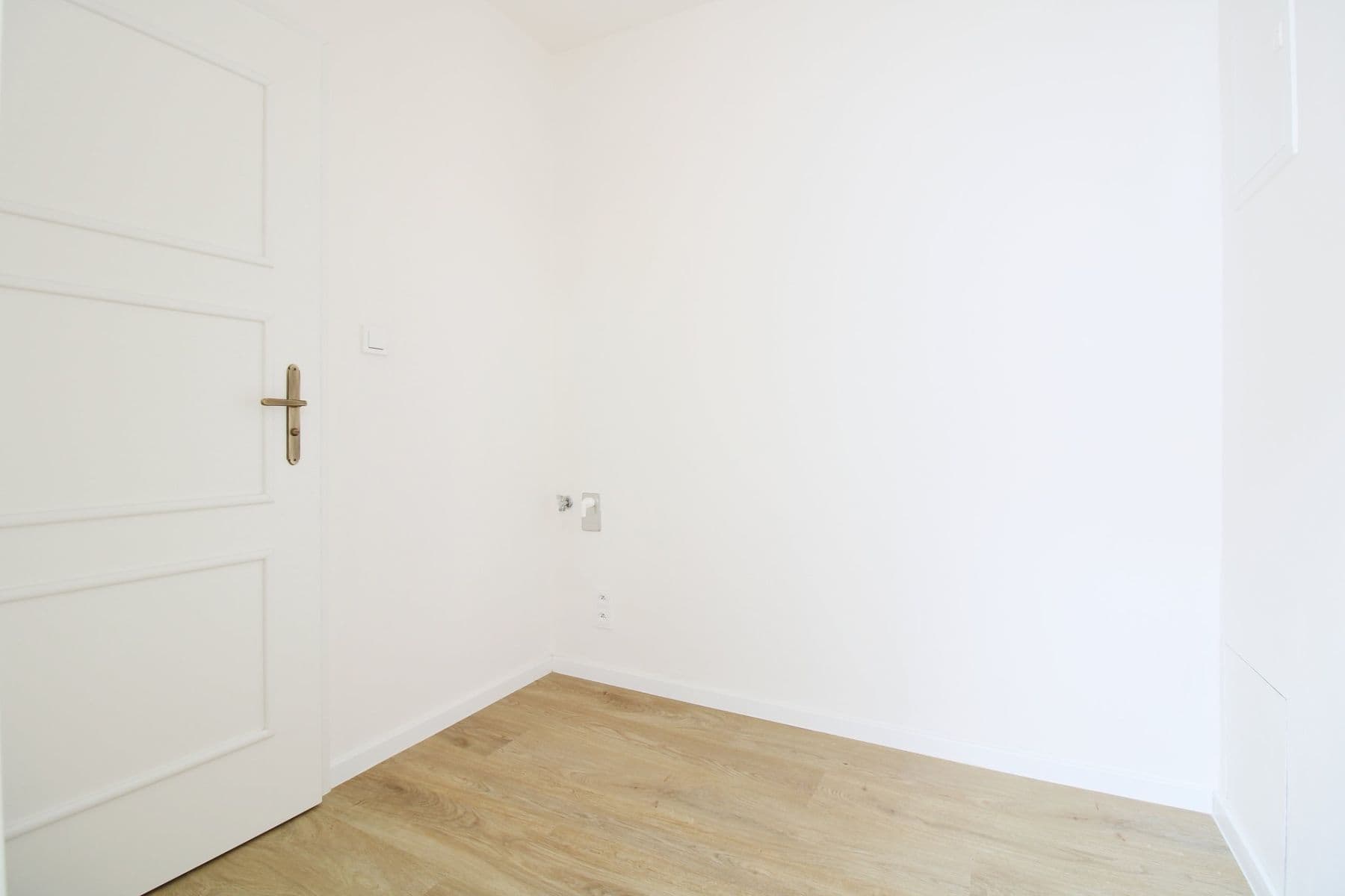 Prenájom bytu 2-izbový 45 m², Chlumova, Praha, Praha Prenájom bytu 2-izbový 45 m², Chlumova, Praha, Praha