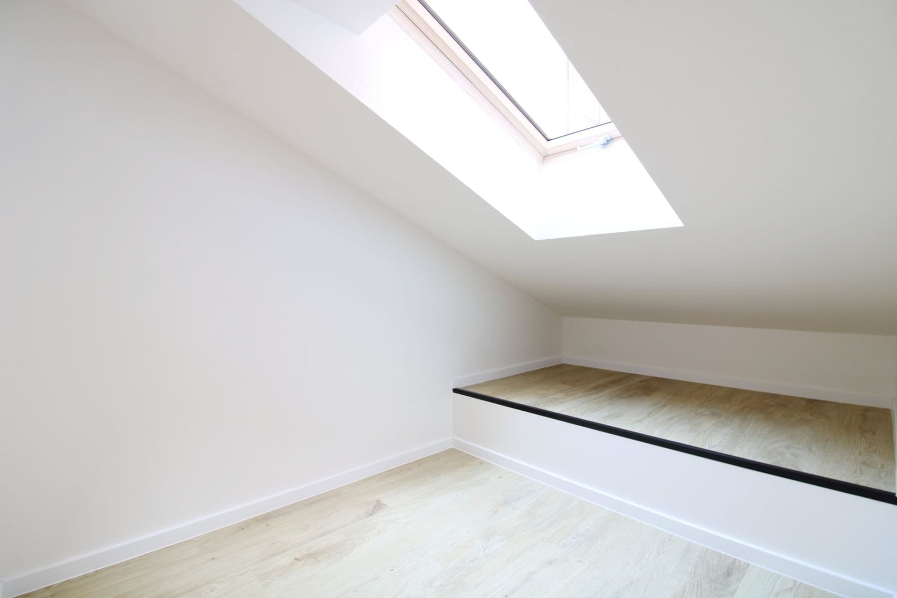 Prenájom bytu 2-izbový 45 m², Chlumova, Praha, Praha Prenájom bytu 2-izbový 45 m², Chlumova, Praha, Praha