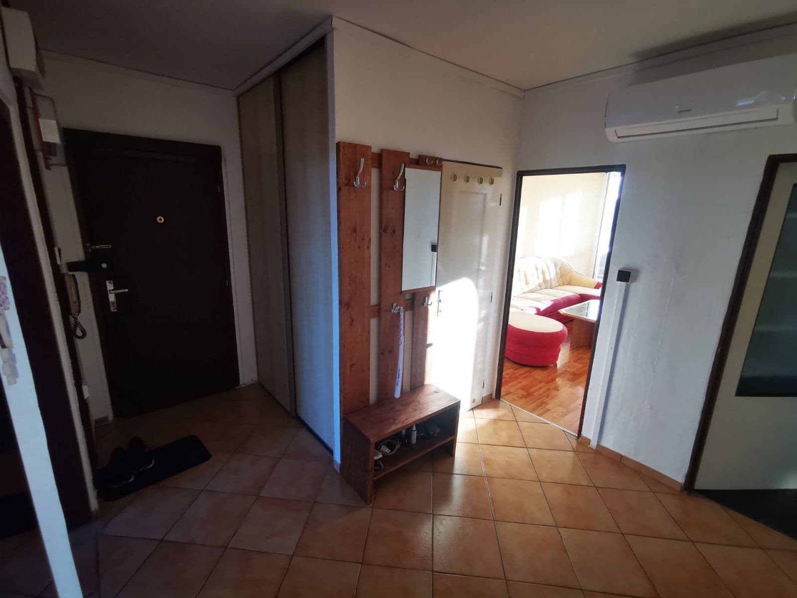 Prenájom bytu 3-izbový 74 m², Trnková, Praha, Praha Prenájom bytu 3-izbový 74 m², Trnková, Praha, Praha