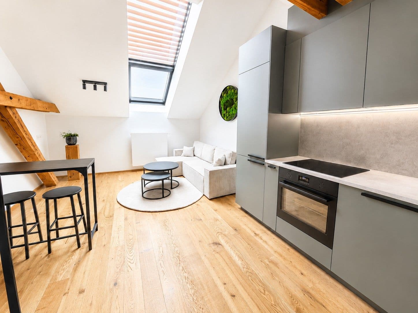 Prenájom bytu 2-izbový 56 m², Vrtbova, Praha, Praha Prenájom bytu 2-izbový 56 m², Vrtbova, Praha, Praha
