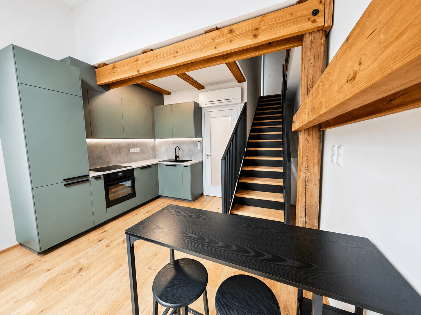 Prenájom bytu 2-izbový 56 m², Vrtbova, Praha, Praha Prenájom bytu 2-izbový 56 m², Vrtbova, Praha, Praha