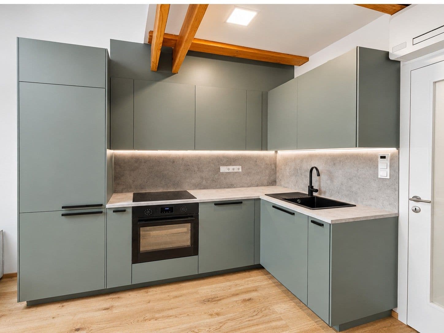 Prenájom bytu 2-izbový 56 m², Vrtbova, Praha, Praha Prenájom bytu 2-izbový 56 m², Vrtbova, Praha, Praha