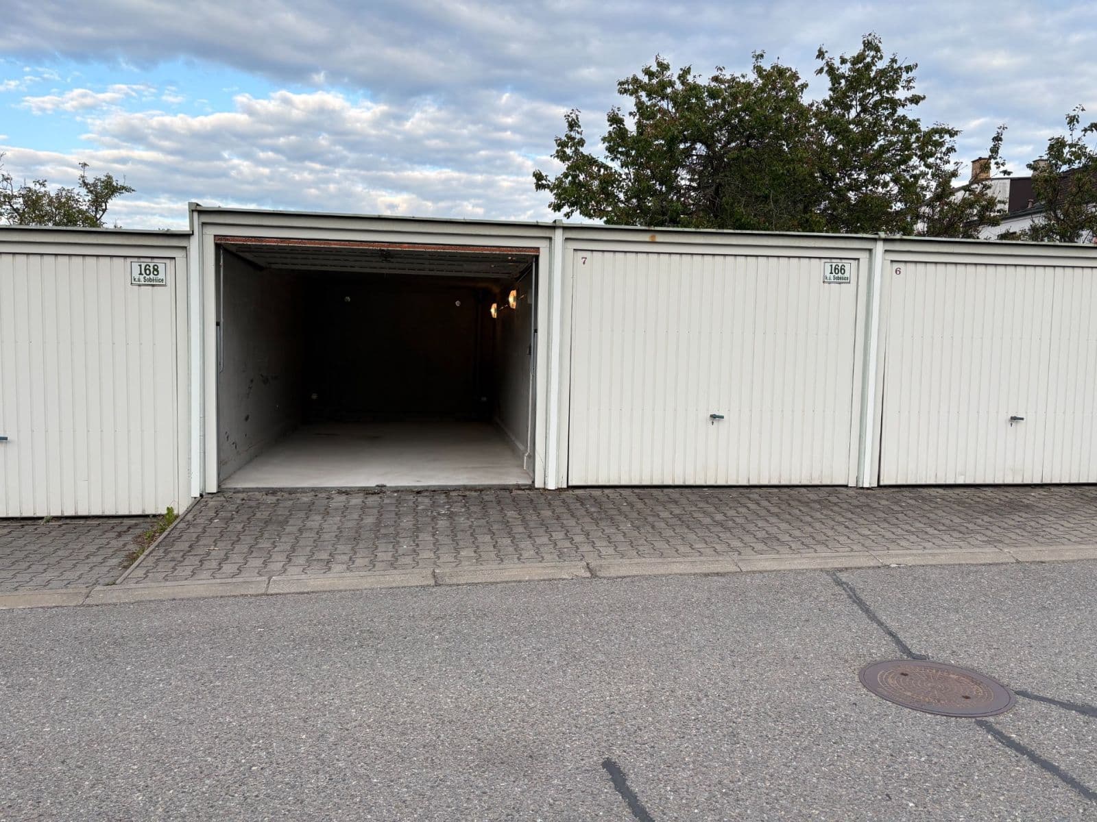 Prenájom garáže 16 m², Brno, Jihomoravský kraj Prenájom garáže 16 m², Brno, Jihomoravský kraj