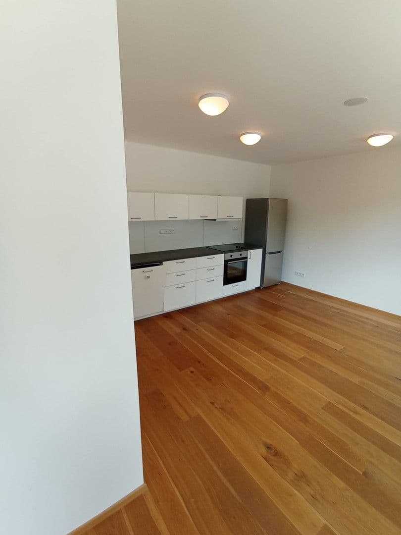 Prenájom bytu 2-izbový 48 m², Perucká, Praha, Praha Prenájom bytu 2-izbový 48 m², Perucká, Praha, Praha
