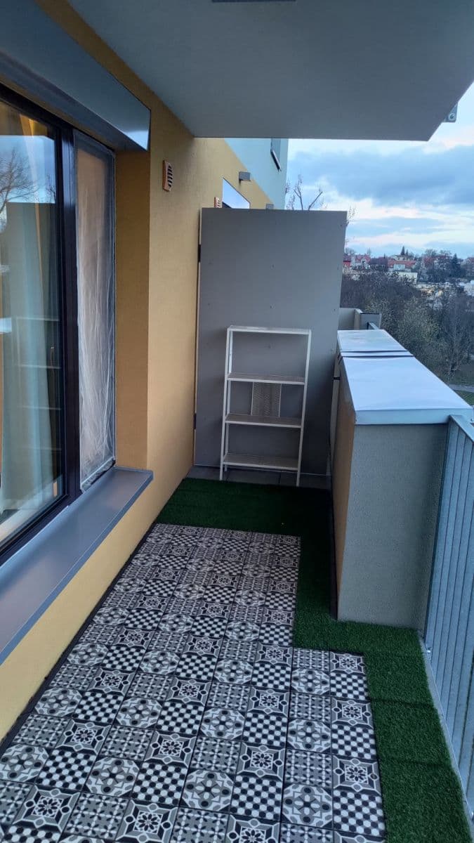 Prenájom bytu 1-izbový 35 m², Hrašeho, Praha, Praha Prenájom bytu 1-izbový 35 m², Hrašeho, Praha, Praha