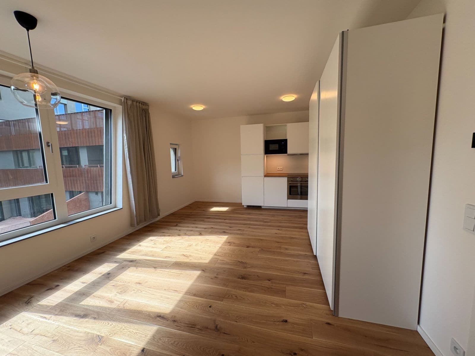 Prenájom bytu 1-izbový 38 m², U Komína, Praha, Praha Prenájom bytu 1-izbový 38 m², U Komína, Praha, Praha