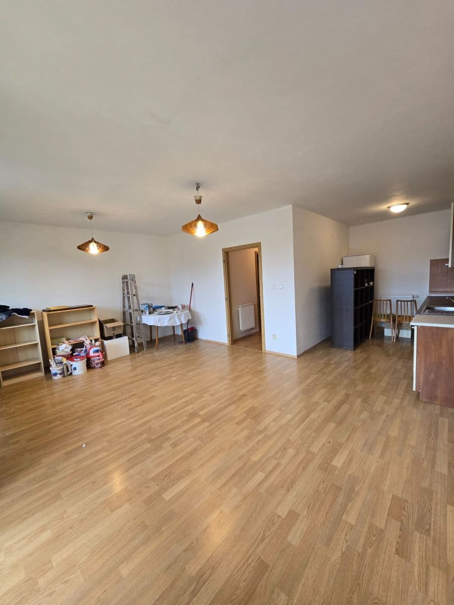 Prenájom bytu 1-izbový 40 m², Komenského, Rajhrad, Jihomoravský kraj Prenájom bytu 1-izbový 40 m², Komenského, Rajhrad, Jihomoravský kraj