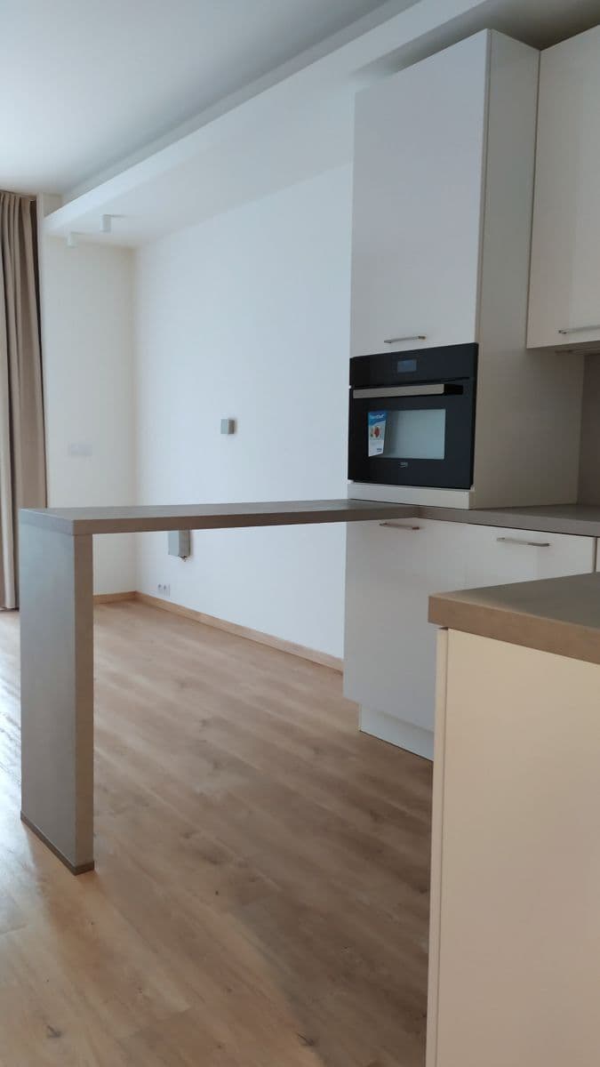 Prenájom bytu 1-izbový 31 m², Mukařovského, Praha, Praha Prenájom bytu 1-izbový 31 m², Mukařovského, Praha, Praha