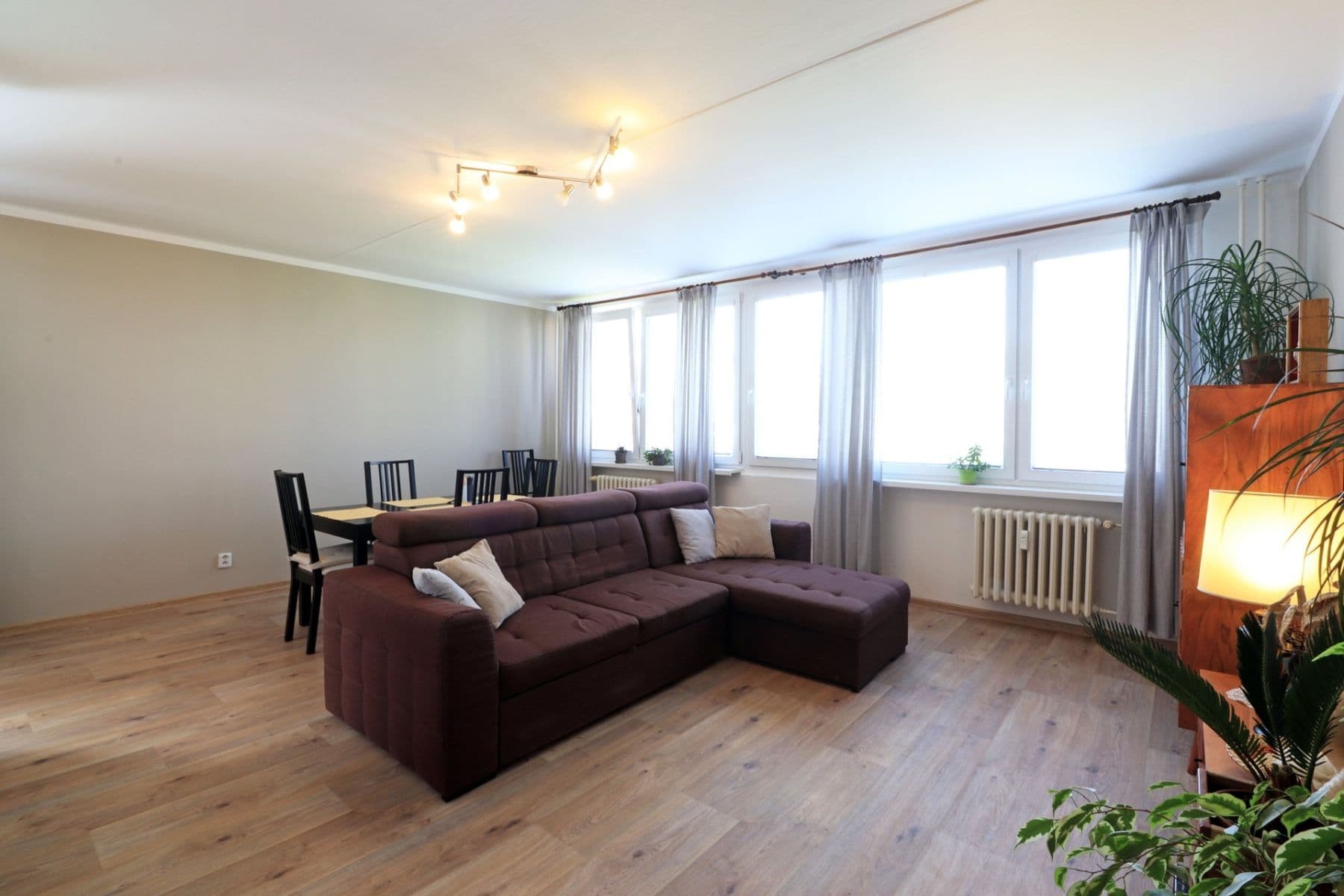 Prenájom bytu 3-izbový 67 m², Děčínská, Kladno, Středočeský kraj Prenájom bytu 3-izbový 67 m², Děčínská, Kladno, Středočeský kraj