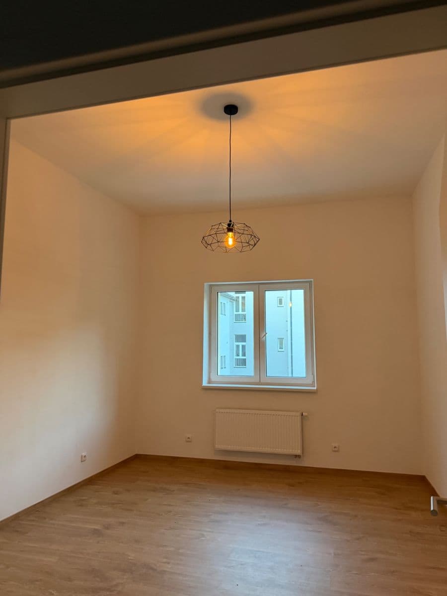 Prenájom bytu 2-izbový 60 m², Kardinála Berana, Plzeň, Plzeňský kraj Prenájom bytu 2-izbový 60 m², Kardinála Berana, Plzeň, Plzeňský kraj