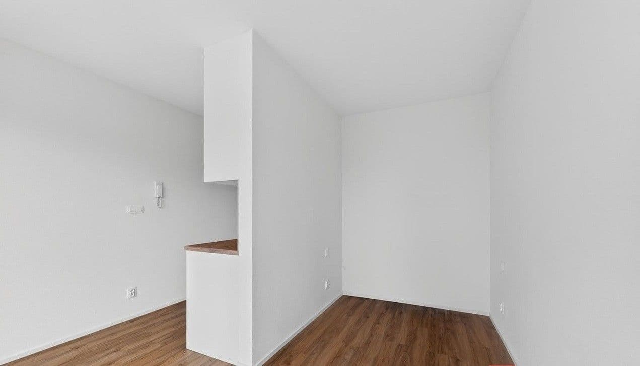 Prenájom bytu 1-izbový 30 m², Zahradní, Plzeň, Plzeňský kraj Prenájom bytu 1-izbový 30 m², Zahradní, Plzeň, Plzeňský kraj