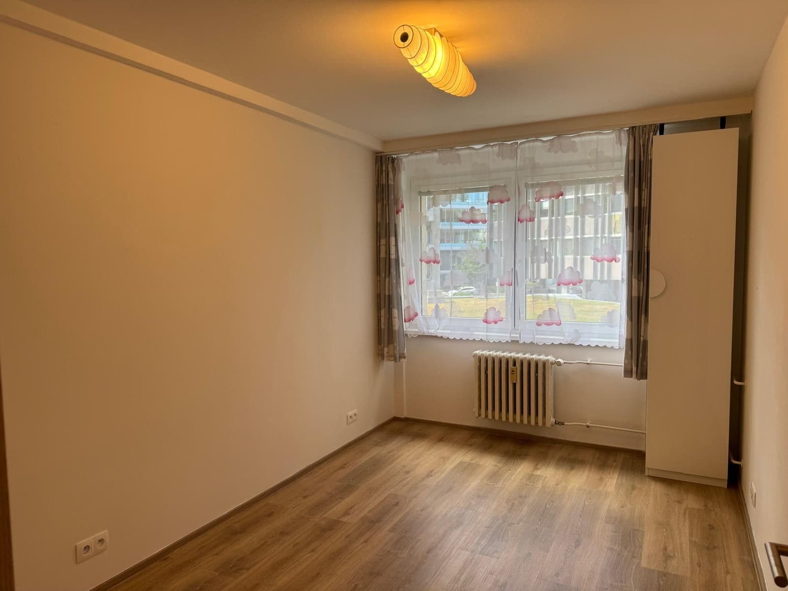 Prenájom bytu 3-izbový 67 m², Dačického, Praha, Praha Prenájom bytu 3-izbový 67 m², Dačického, Praha, Praha