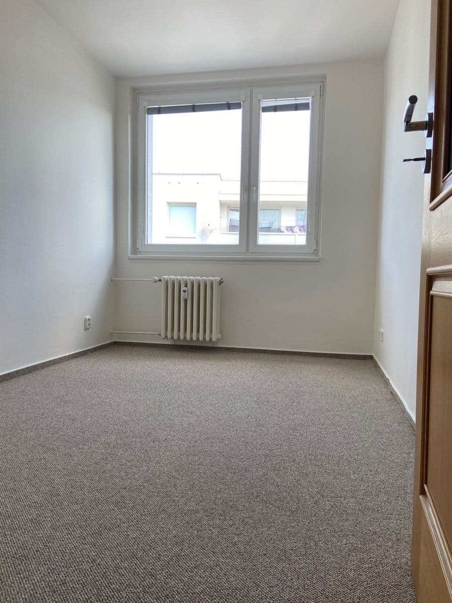 Prenájom bytu 4-izbový 92 m², K Vodárně, Dobříš, Středočeský kraj Prenájom bytu 4-izbový 92 m², K Vodárně, Dobříš, Středočeský kraj