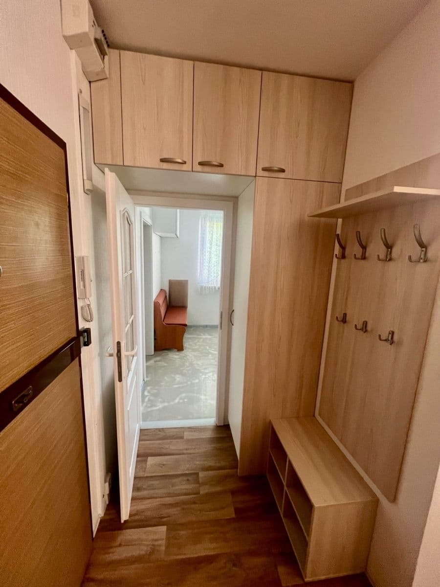 Predaj bytu 4-izbový 78 m², Husova, Nový Bor, Liberecký kraj Predaj bytu 4-izbový 78 m², Husova, Nový Bor, Liberecký kraj