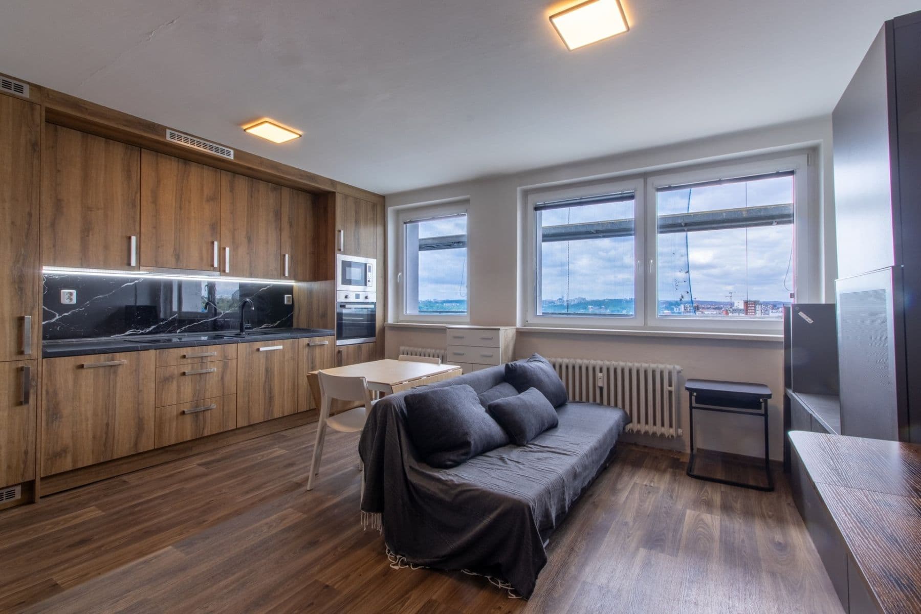 Prenájom bytu 1-izbový 30 m², Šestajovická, Praha, Praha Prenájom bytu 1-izbový 30 m², Šestajovická, Praha, Praha