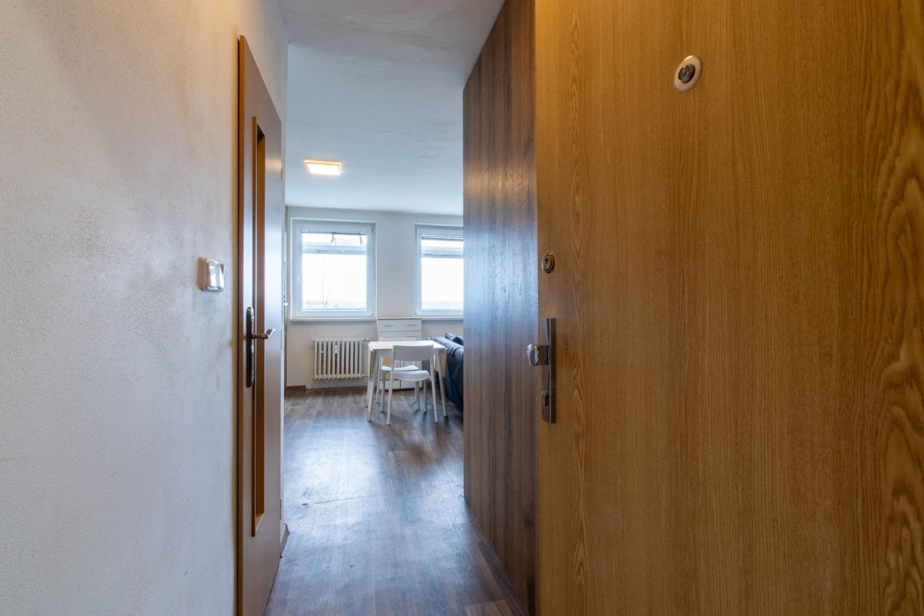 Prenájom bytu 1-izbový 30 m², Šestajovická, Praha, Praha Prenájom bytu 1-izbový 30 m², Šestajovická, Praha, Praha