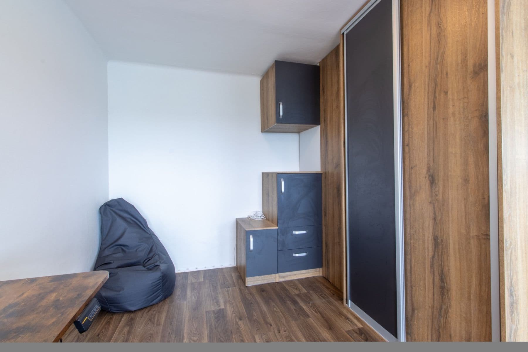 Prenájom bytu 1-izbový 30 m², Šestajovická, Praha, Praha Prenájom bytu 1-izbový 30 m², Šestajovická, Praha, Praha