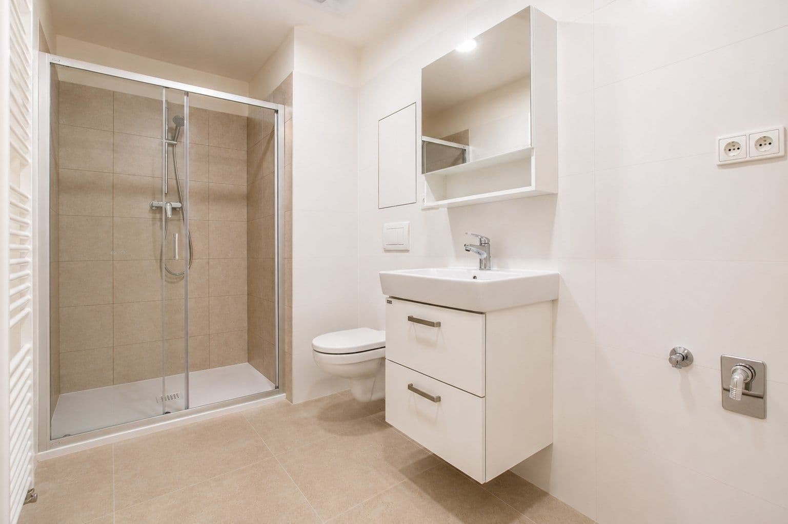 Prenájom bytu 2-izbový 54 m², Suchánkova, Benešov, Středočeský kraj Prenájom bytu 2-izbový 54 m², Suchánkova, Benešov, Středočeský kraj