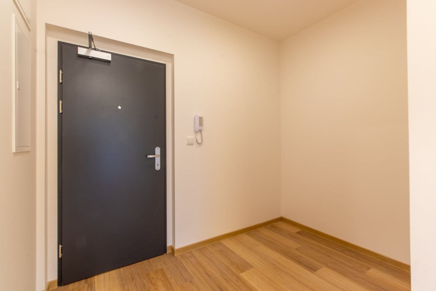 Prenájom bytu 2-izbový 54 m², Suchánkova, Benešov, Středočeský kraj Prenájom bytu 2-izbový 54 m², Suchánkova, Benešov, Středočeský kraj