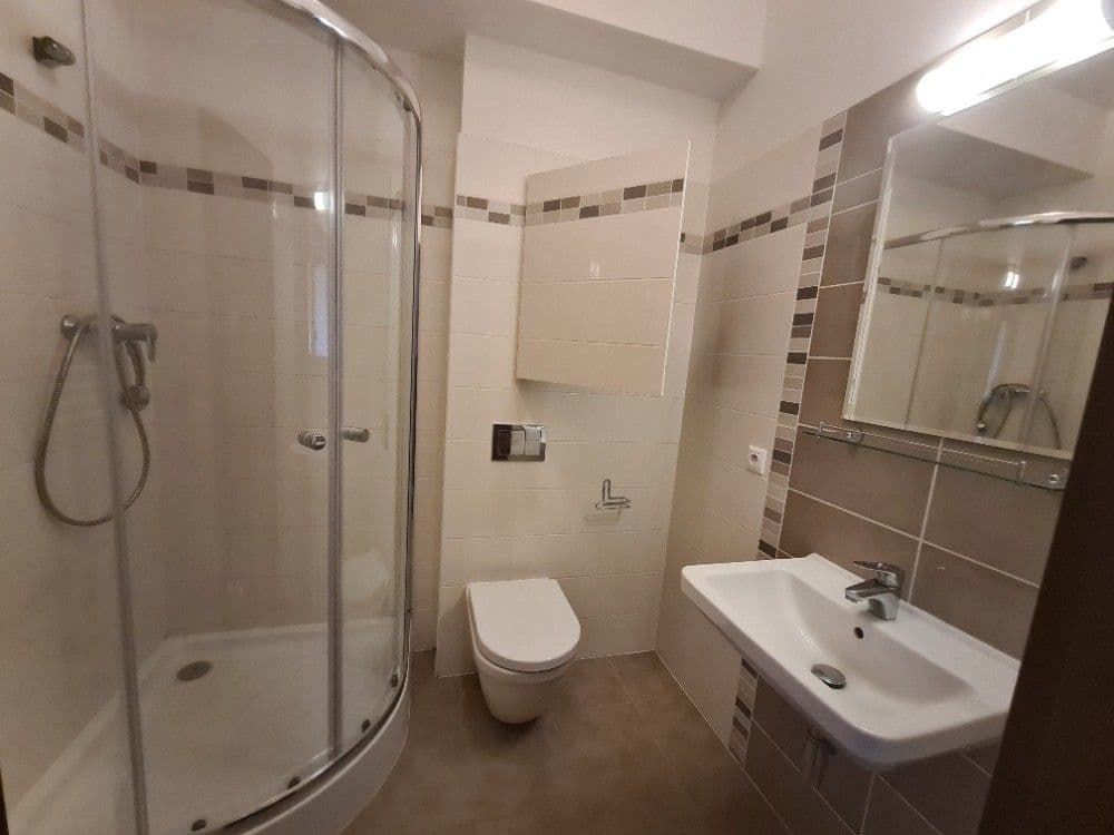 Prenájom bytu 1-izbový 37 m², Freyova, Praha, Praha Prenájom bytu 1-izbový 37 m², Freyova, Praha, Praha