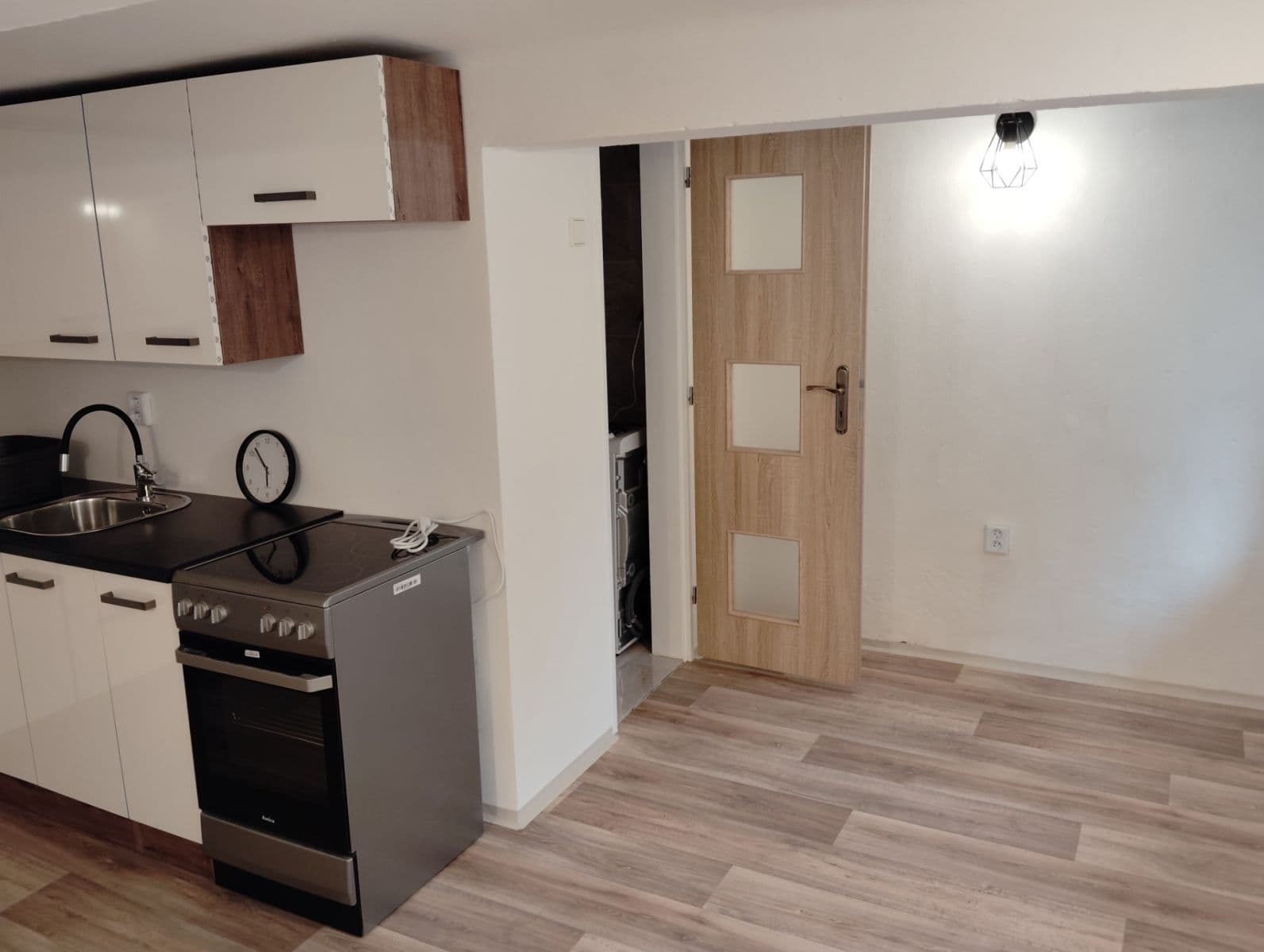 Prenájom bytu 1-izbový 20 m², Cyrilská, Olomouc, Olomoucký kraj Prenájom bytu 1-izbový 20 m², Cyrilská, Olomouc, Olomoucký kraj