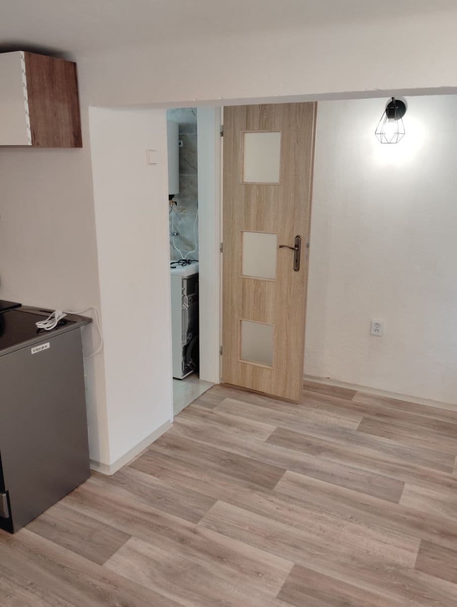 Prenájom bytu 1-izbový 20 m², Cyrilská, Olomouc, Olomoucký kraj Prenájom bytu 1-izbový 20 m², Cyrilská, Olomouc, Olomoucký kraj