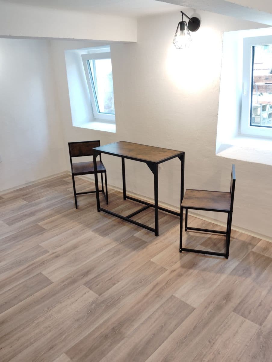 Prenájom bytu 1-izbový 20 m², Cyrilská, Olomouc, Olomoucký kraj Prenájom bytu 1-izbový 20 m², Cyrilská, Olomouc, Olomoucký kraj