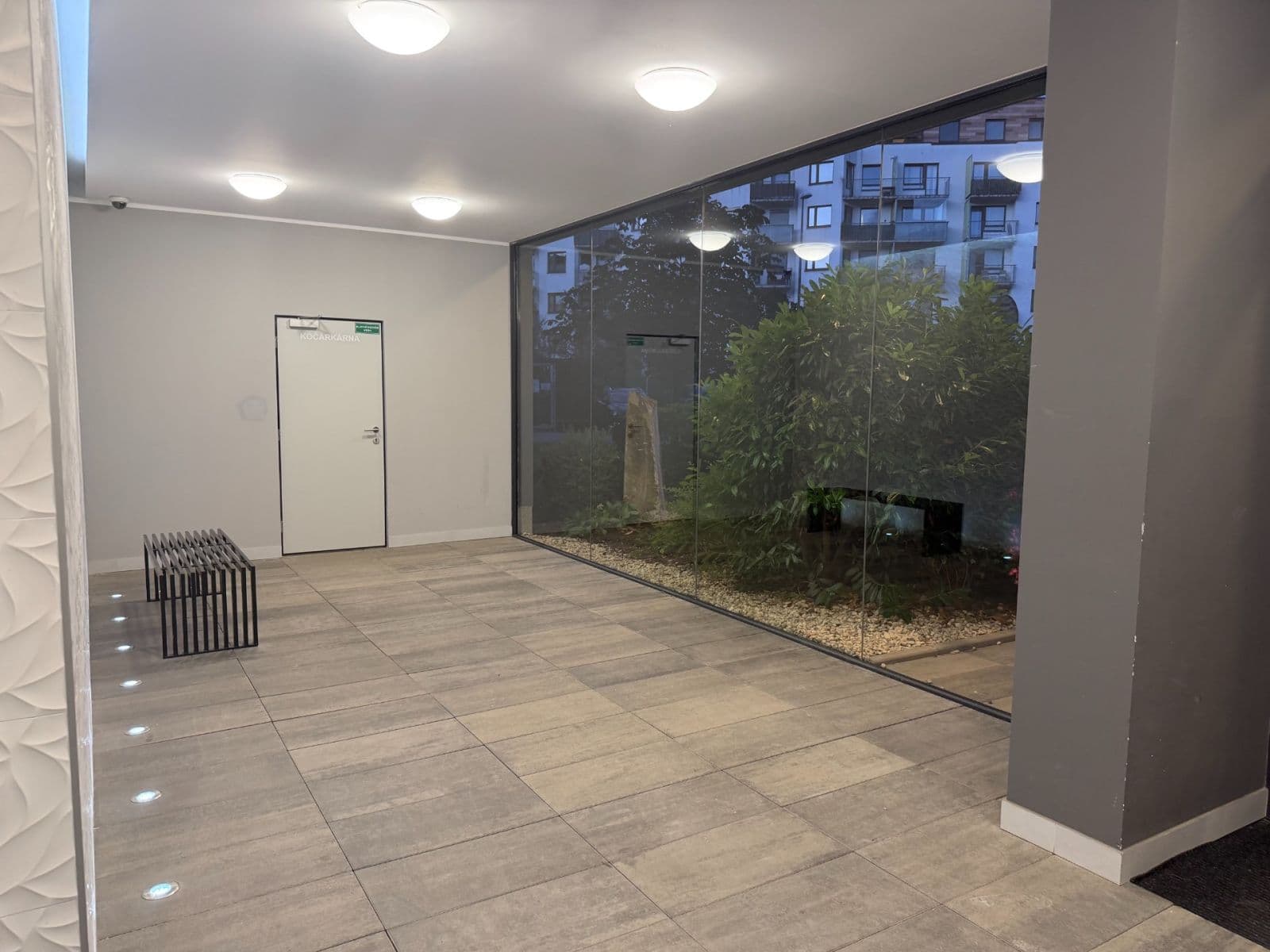 Prenájom bytu 2-izbový 55 m², Makedonská, Praha, Praha Prenájom bytu 2-izbový 55 m², Makedonská, Praha, Praha
