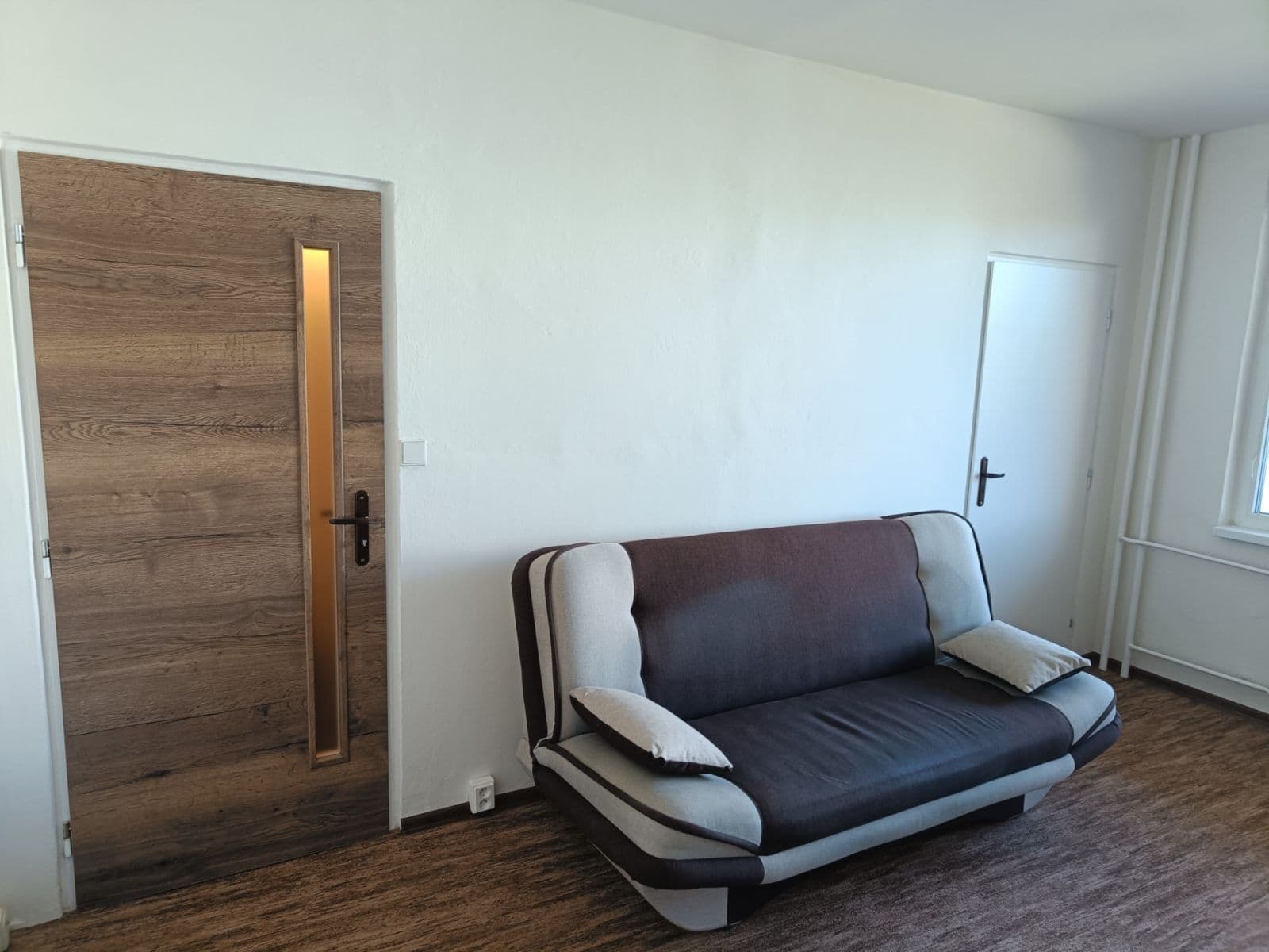Prenájom bytu 1-izbový 36 m², Matěje Kopeckého, Cheb, Karlovarský kraj Prenájom bytu 1-izbový 36 m², Matěje Kopeckého, Cheb, Karlovarský kraj
