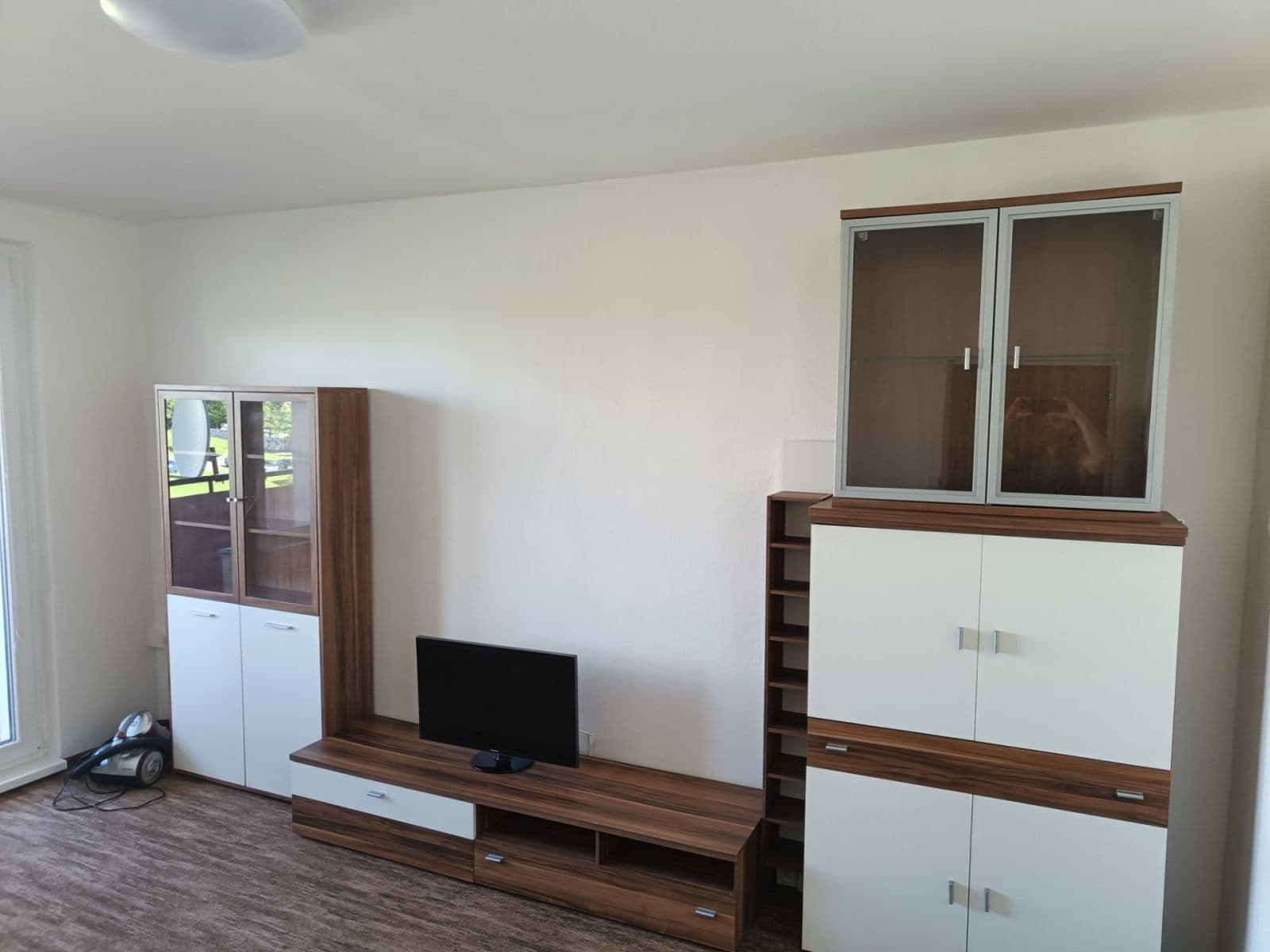 Prenájom bytu 1-izbový 36 m², Matěje Kopeckého, Cheb, Karlovarský kraj Prenájom bytu 1-izbový 36 m², Matěje Kopeckého, Cheb, Karlovarský kraj