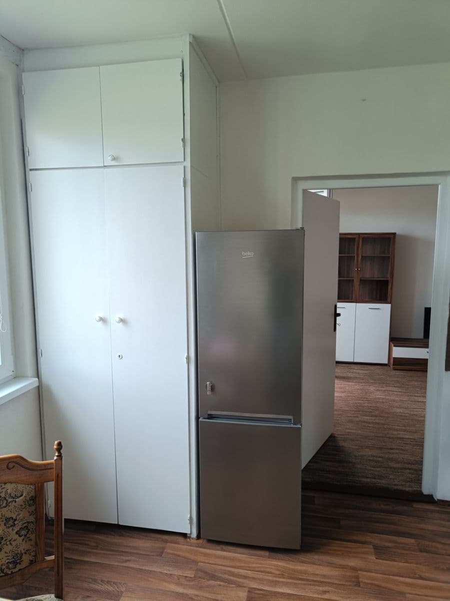 Prenájom bytu 1-izbový 36 m², Matěje Kopeckého, Cheb, Karlovarský kraj Prenájom bytu 1-izbový 36 m², Matěje Kopeckého, Cheb, Karlovarský kraj