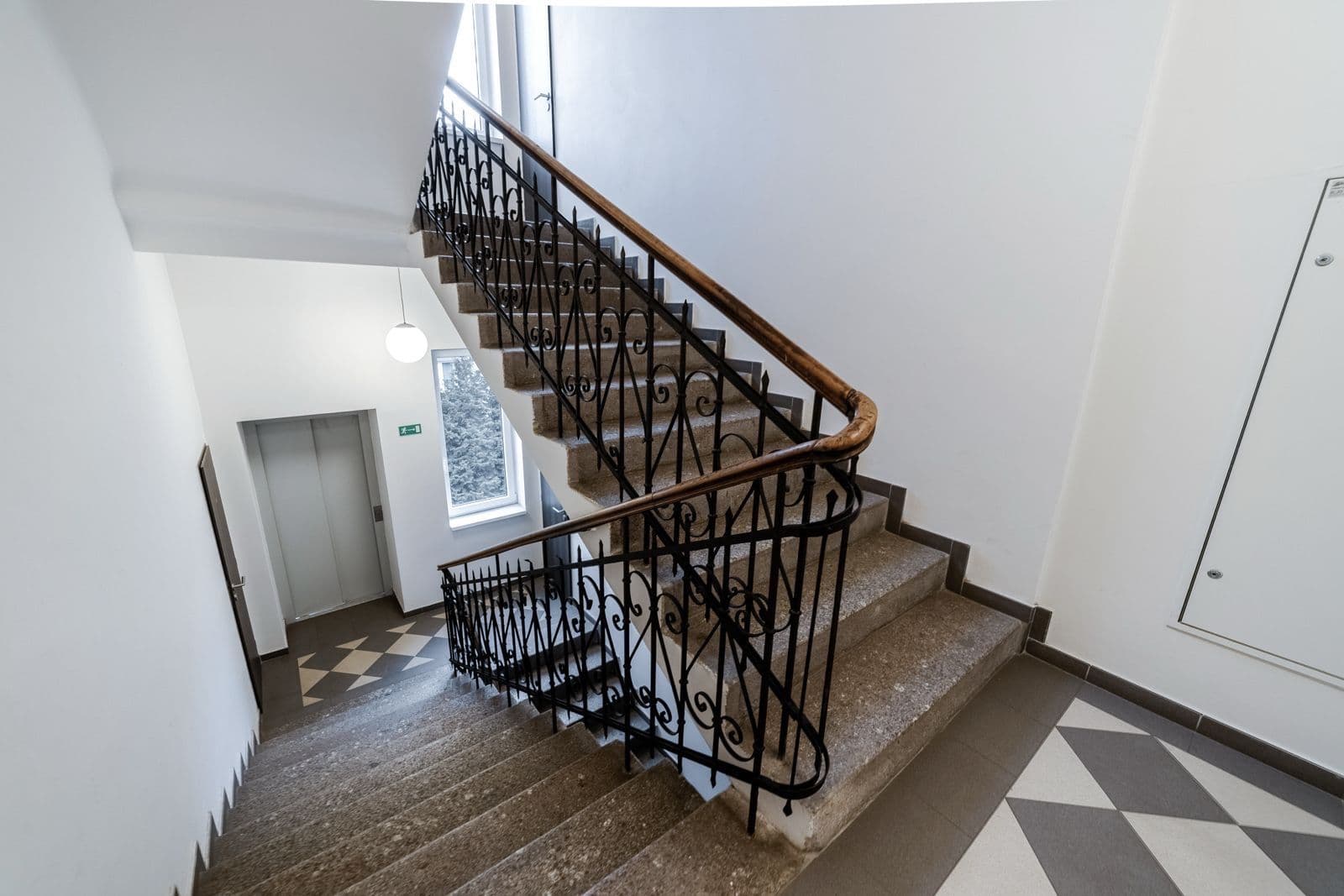 Prenájom bytu 1-izbový 35 m², V Zahradách, Praha, Praha Prenájom bytu 1-izbový 35 m², V Zahradách, Praha, Praha