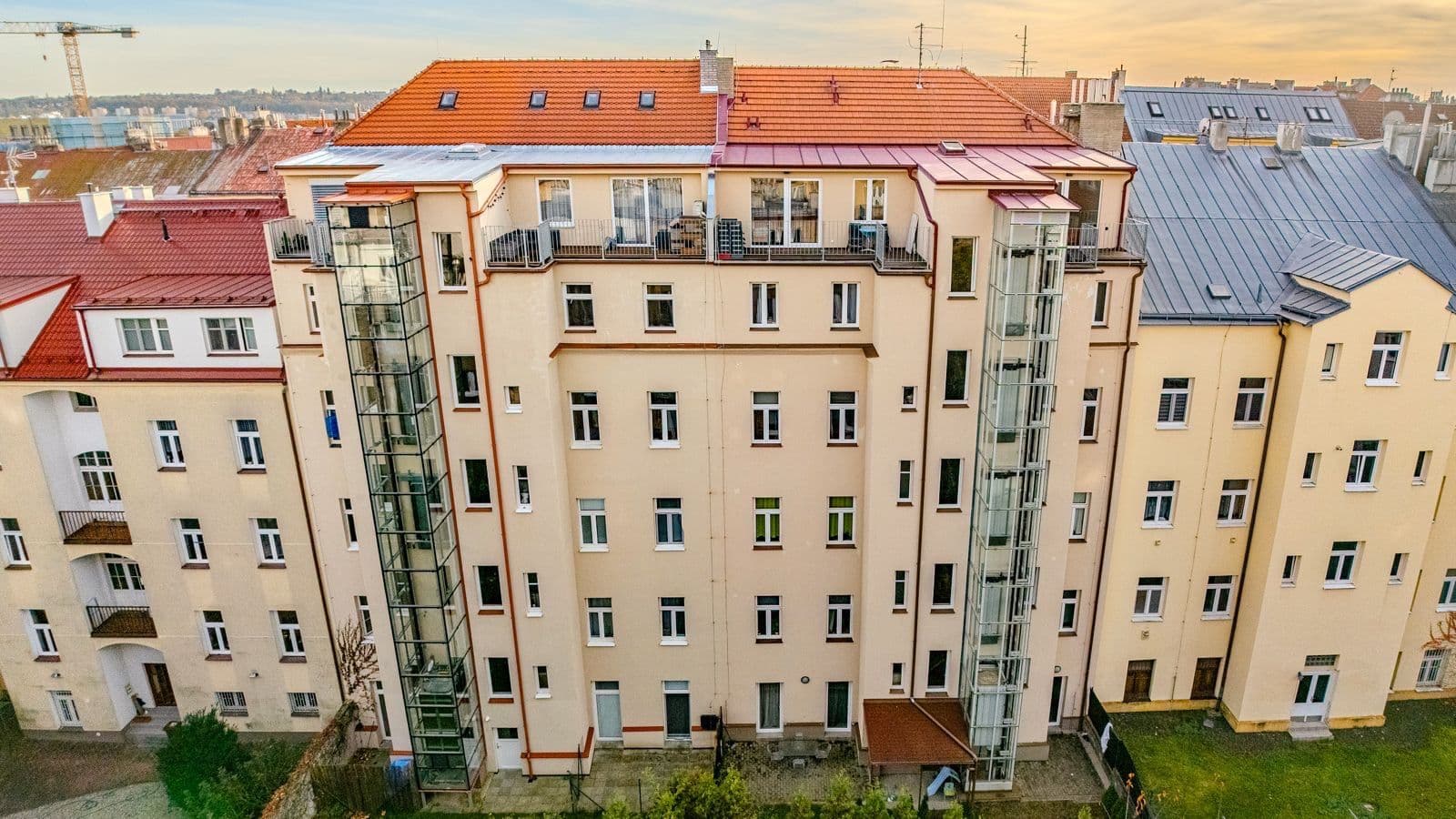 Prenájom bytu 1-izbový 35 m², V Zahradách, Praha, Praha Prenájom bytu 1-izbový 35 m², V Zahradách, Praha, Praha
