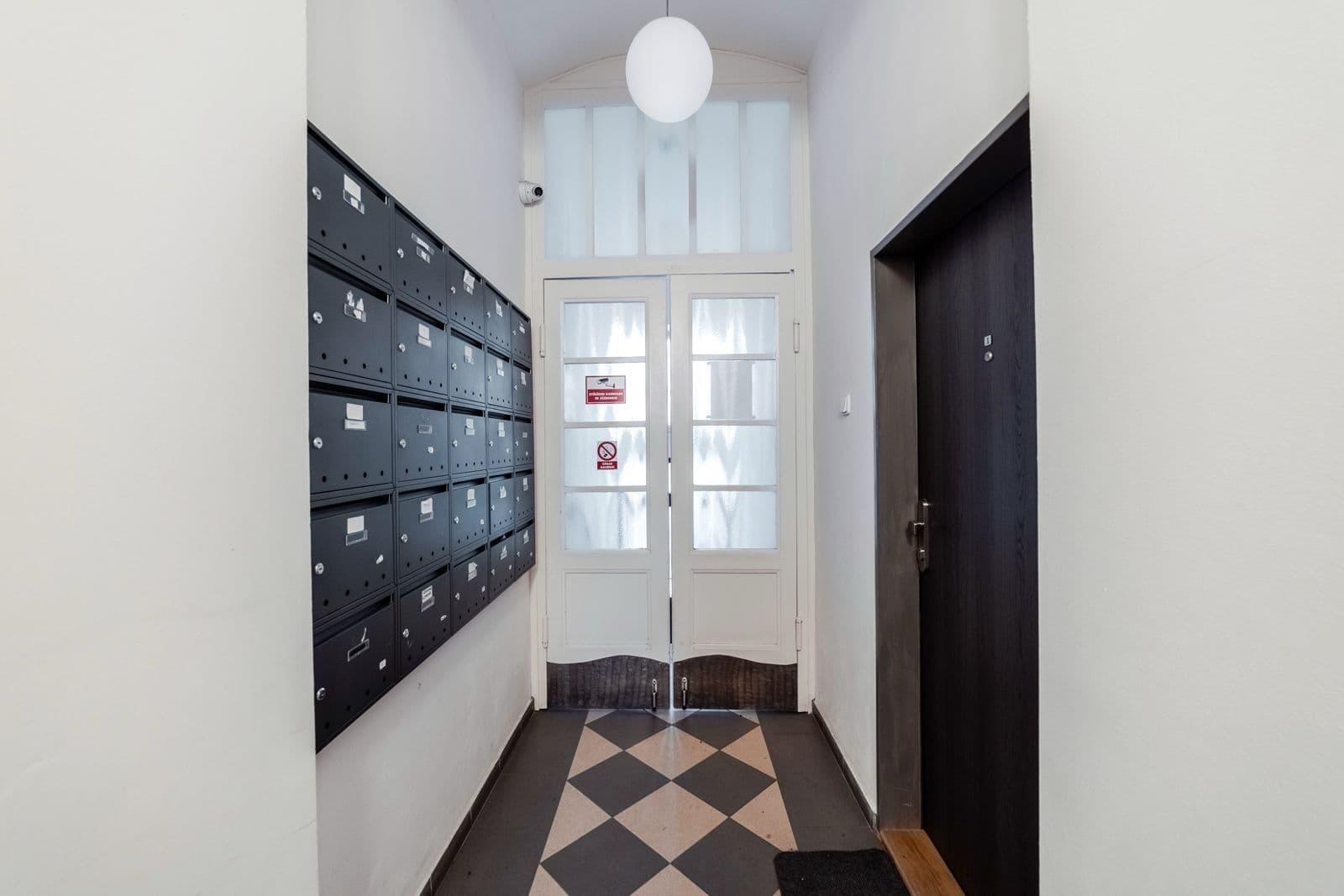Prenájom bytu 1-izbový 35 m², V Zahradách, Praha, Praha Prenájom bytu 1-izbový 35 m², V Zahradách, Praha, Praha