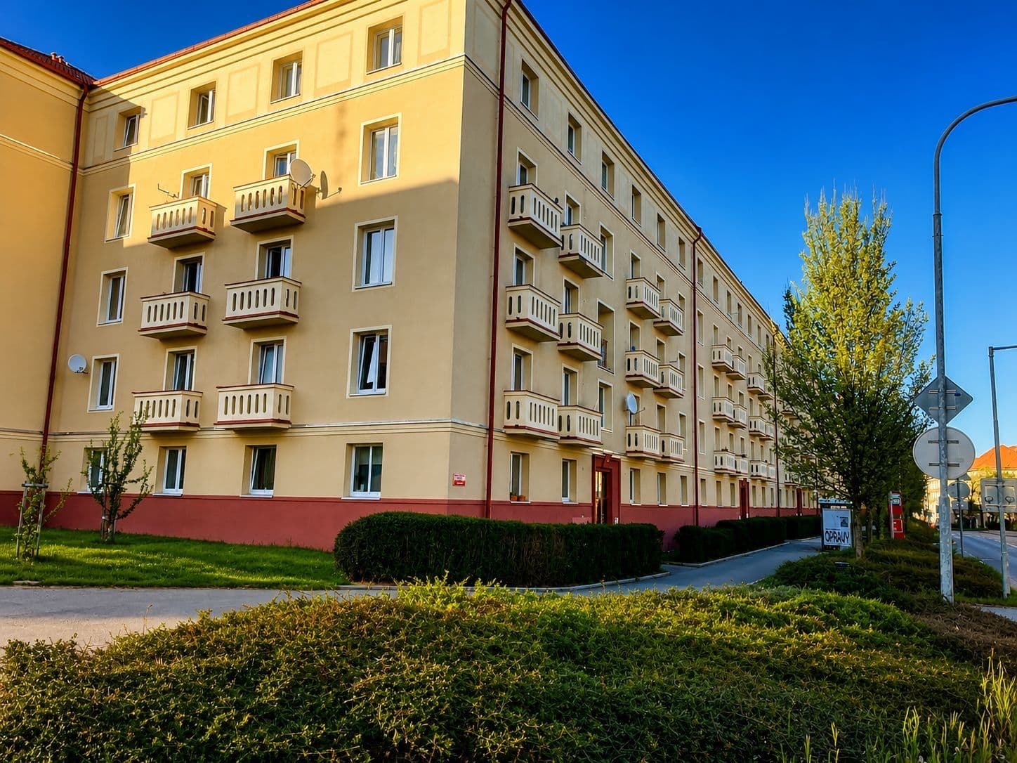 Prenájom bytu 2-izbový 58 m², náměstí 17. listopadu, Příbram, Středočeský kraj Prenájom bytu 2-izbový 58 m², náměstí 17. listopadu, Příbram, Středočeský kraj