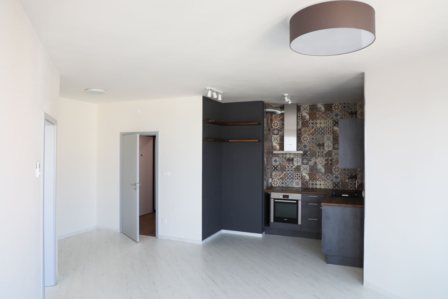 Predaj bytu 2-izbový 53 m², Kadnárova, Rača, Bratislavský kraj Predaj bytu 2-izbový 53 m², Kadnárova, Rača, Bratislavský kraj