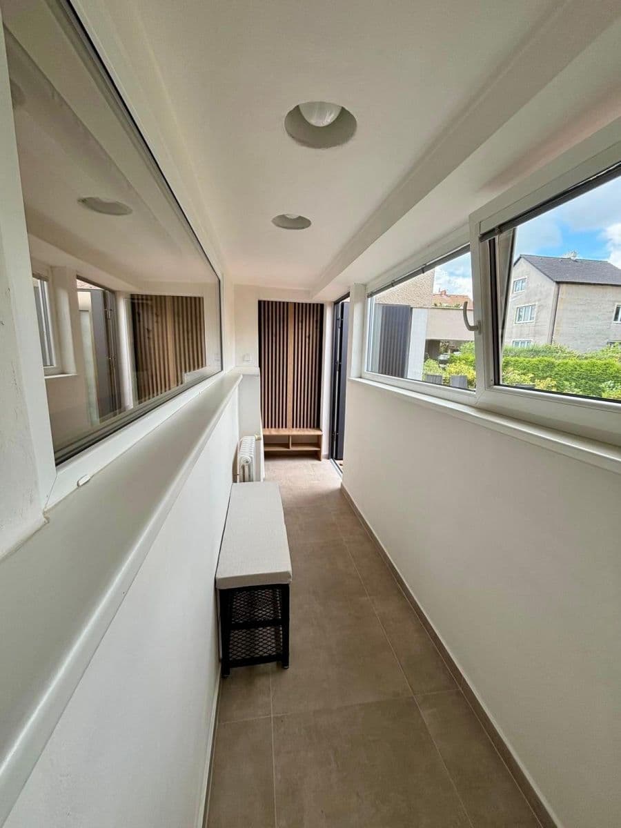 Prenájom bytu 2-izbový 75 m², Slezanů, Praha, Praha Prenájom bytu 2-izbový 75 m², Slezanů, Praha, Praha