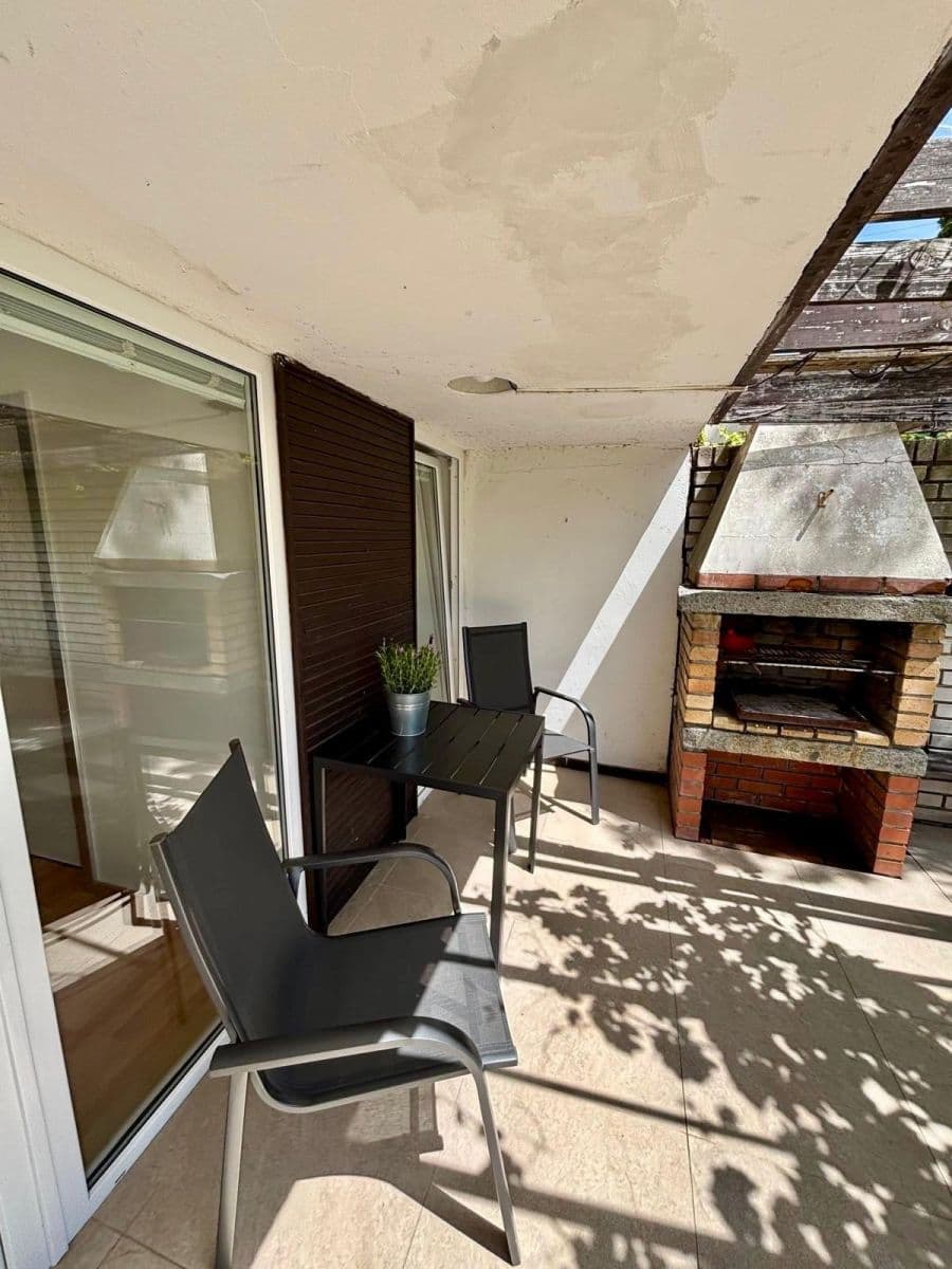 Prenájom bytu 2-izbový 75 m², Slezanů, Praha, Praha Prenájom bytu 2-izbový 75 m², Slezanů, Praha, Praha