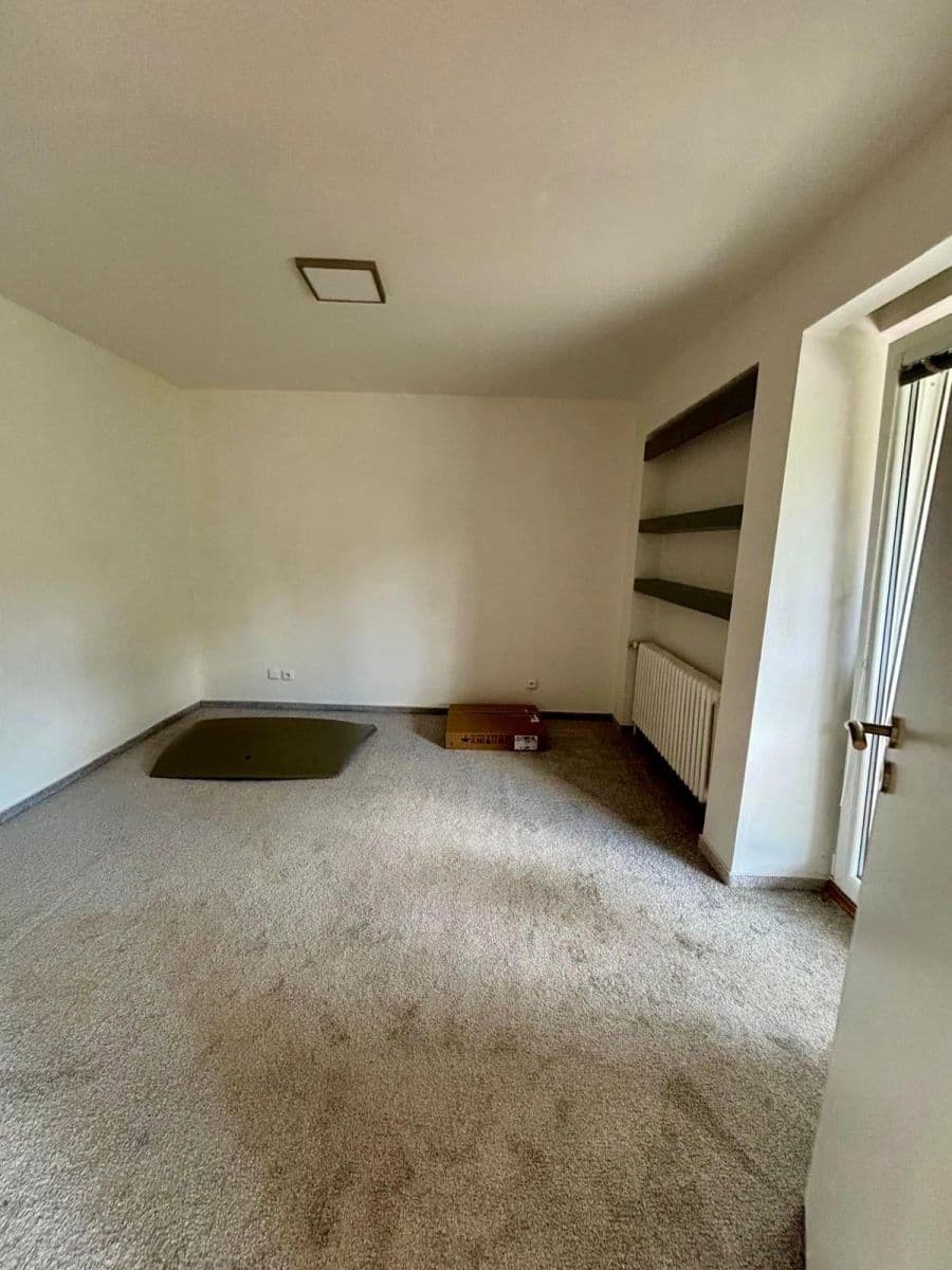 Prenájom bytu 2-izbový 75 m², Slezanů, Praha, Praha Prenájom bytu 2-izbový 75 m², Slezanů, Praha, Praha