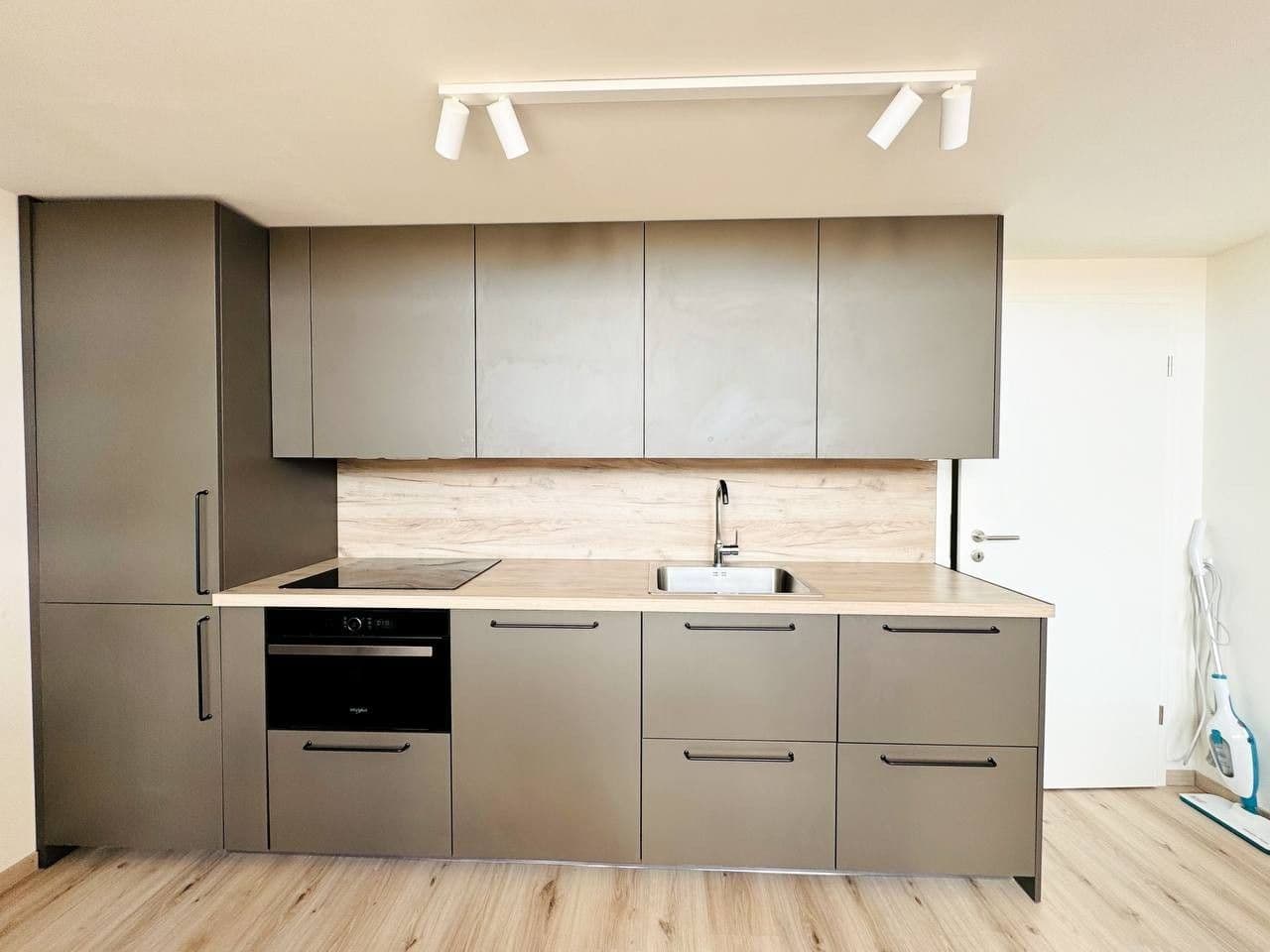 Prenájom bytu 2-izbový 55 m², Kubánské náměstí, Praha, Praha Prenájom bytu 2-izbový 55 m², Kubánské náměstí, Praha, Praha